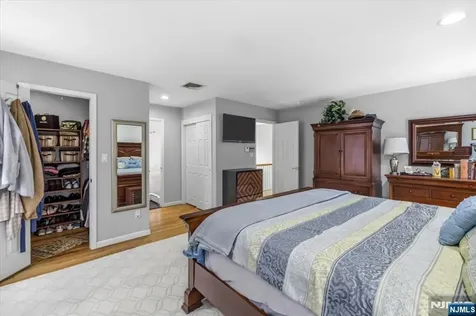4 Lindeman Avenue Closter NJ 07624