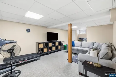 4 Lindeman Avenue Closter NJ 07624