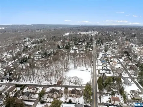 4 Lindeman Avenue Closter NJ 07624