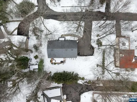 4 Lindeman Avenue Closter NJ 07624
