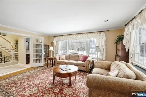 4 Lindeman Avenue Closter NJ 07624
