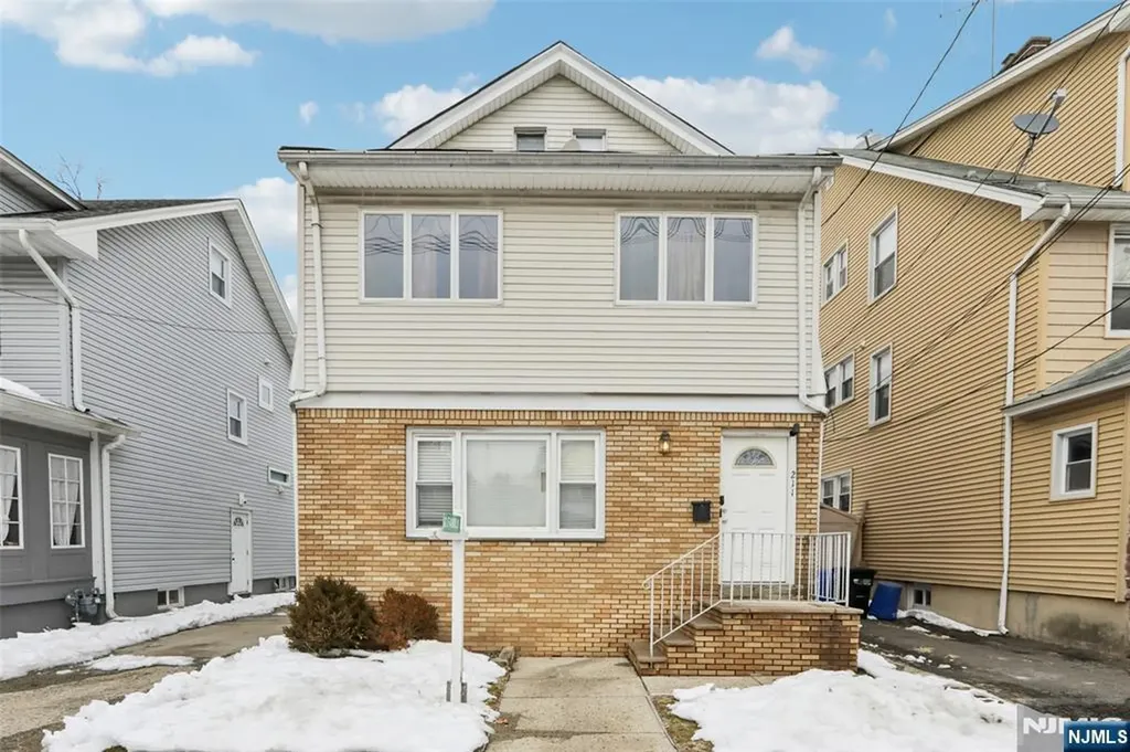 211 Newark Avenue Bloomfield NJ 07003