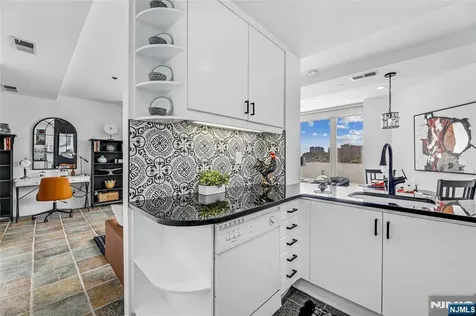 600 Harbor Boulevard Weehawken NJ 07086