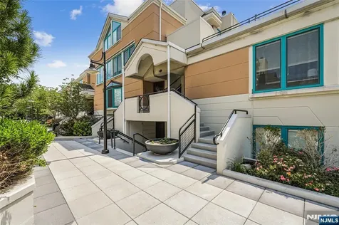 600 Harbor Boulevard Weehawken NJ 07086
