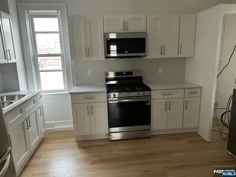 186 Main Avenue Passaic NJ 07055