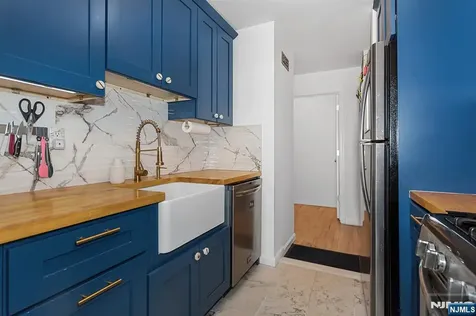 25 River Road Nutley NJ 07110