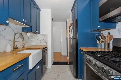 25 River Road Nutley NJ 07110