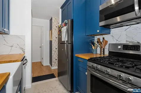 25 River Road Nutley NJ 07110
