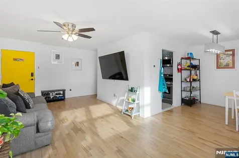 25 River Road Nutley NJ 07110