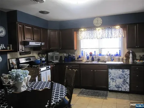 209 Tremont Avenue Fort Lee NJ 07024