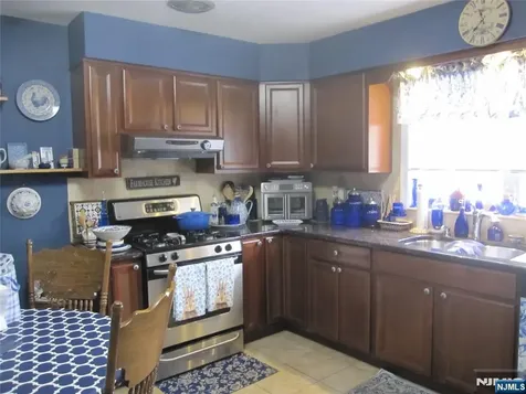 209 Tremont Avenue Fort Lee NJ 07024