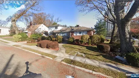 209 Tremont Avenue Fort Lee NJ 07024