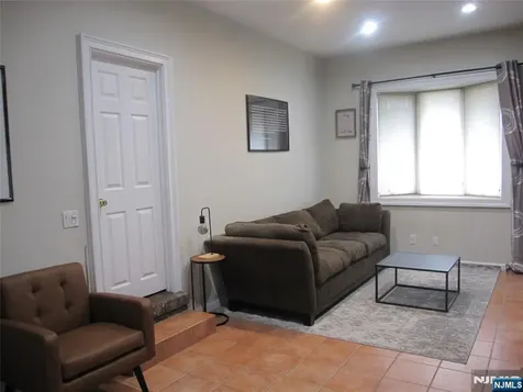 209 Tremont Avenue Fort Lee NJ 07024