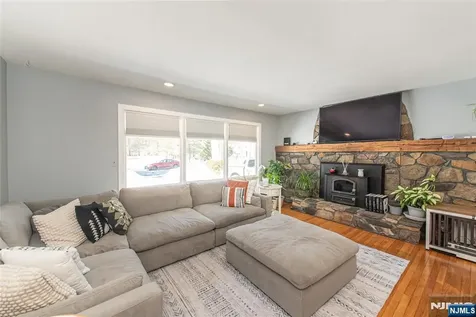 38 Fremont Terrace West Milford NJ 07438