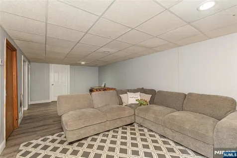 38 Fremont Terrace West Milford NJ 07438