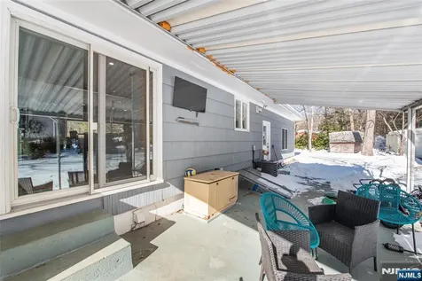 38 Fremont Terrace West Milford NJ 07438