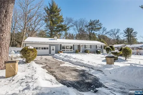 38 Fremont Terrace West Milford NJ 07438