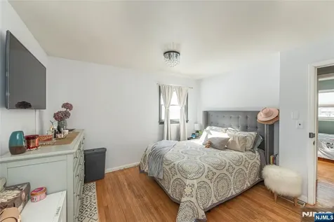 38 Fremont Terrace West Milford NJ 07438