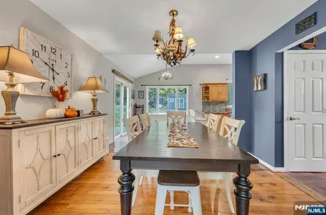 22 Bannehr Street Oakland NJ 07436