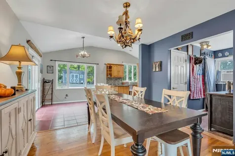 22 Bannehr Street Oakland NJ 07436