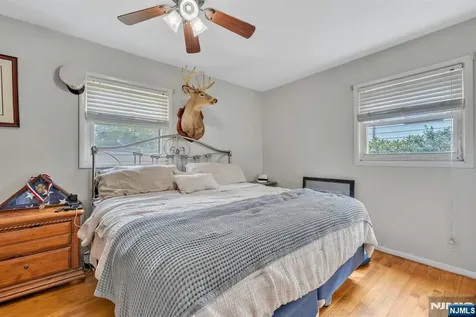 22 Bannehr Street Oakland NJ 07436