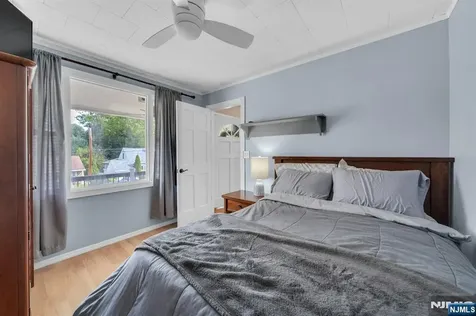 22 Bannehr Street Oakland NJ 07436
