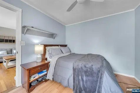 22 Bannehr Street Oakland NJ 07436