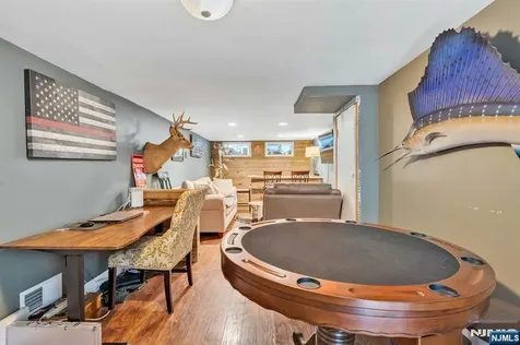 22 Bannehr Street Oakland NJ 07436