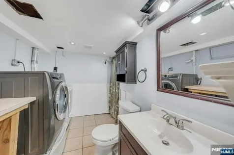 22 Bannehr Street Oakland NJ 07436