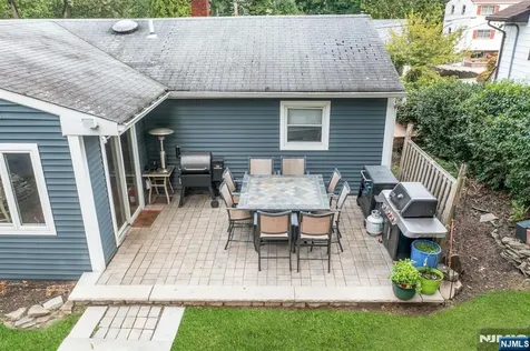 22 Bannehr Street Oakland NJ 07436