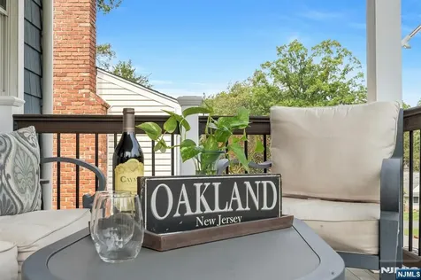 22 Bannehr Street Oakland NJ 07436