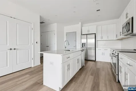 2 Executive Drive Fort Lee NJ 07024
