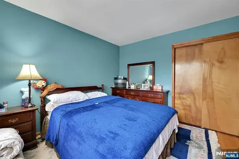 68 Bergen Turnpike Ridgefield Park NJ 07660