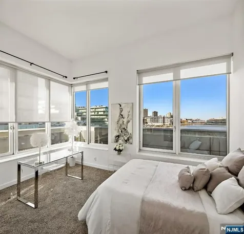1000 Avenue At Port Imperial Weehawken NJ 07086