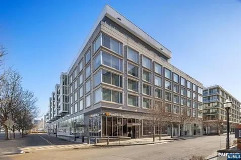 1000 Avenue At Port Imperial Weehawken NJ 07086