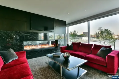1000 Avenue At Port Imperial Weehawken NJ 07086
