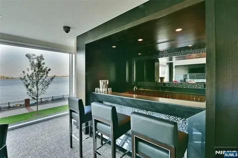 1000 Avenue At Port Imperial Weehawken NJ 07086