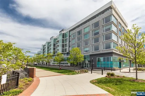1000 Avenue At Port Imperial Weehawken NJ 07086
