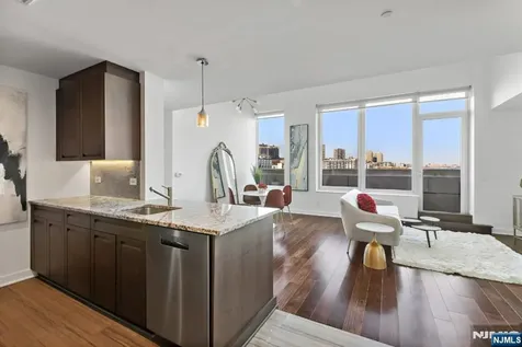 1000 Avenue At Port Imperial Weehawken NJ 07086