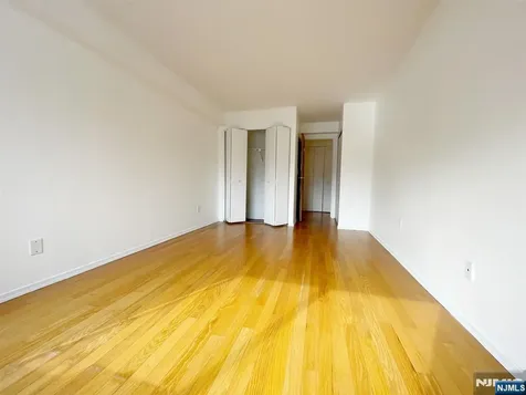 333 Grand Avenue Palisades Park NJ 07650