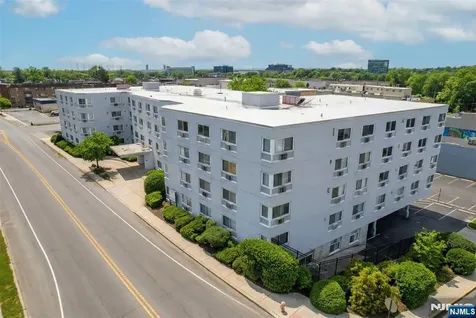 333 Grand Avenue Palisades Park NJ 07650