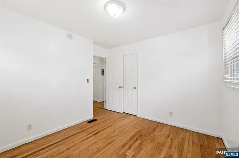 86 Katz Avenue Paterson NJ 07502