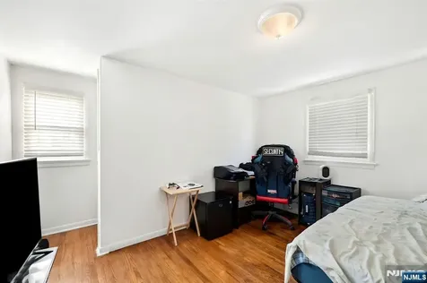 86 Katz Avenue Paterson NJ 07502