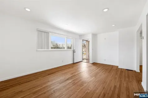 86 Katz Avenue Paterson NJ 07502