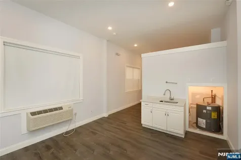190 Rock Glen Rock NJ 07452