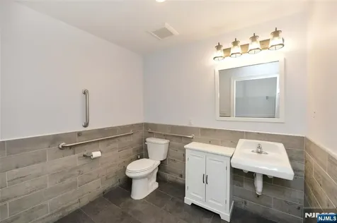 190 Rock Glen Rock NJ 07452