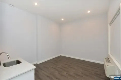 190 Rock Glen Rock NJ 07452