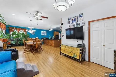 300 Spring Valley Road Paramus NJ 07652