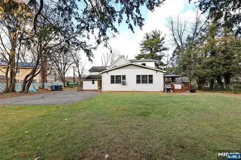 300 Spring Valley Road Paramus NJ 07652