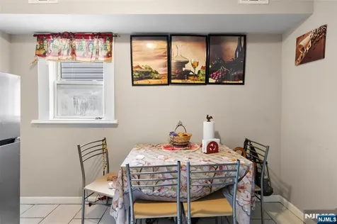 447 17th Street Newark NJ 07103